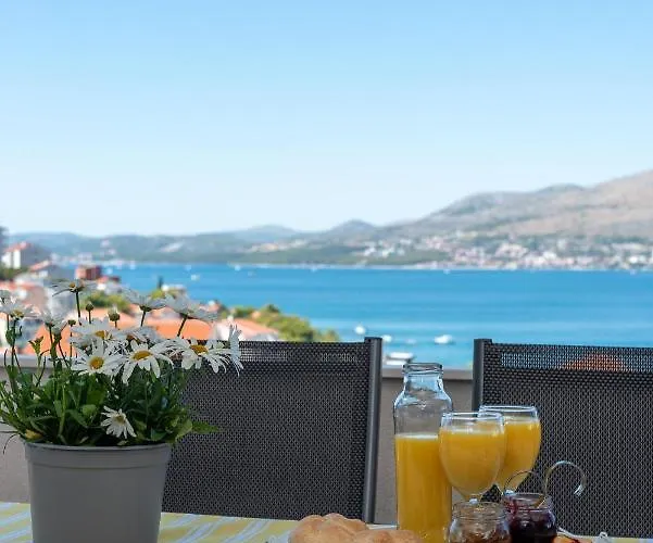 Pupa Διαμέρισμα