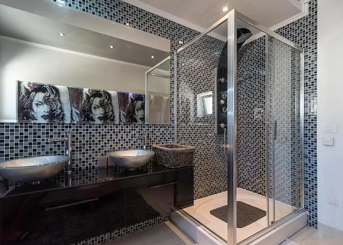 Pupa * Τρογκίρ