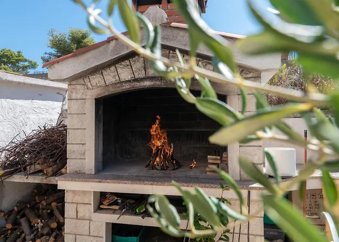 Pupa Διαμέρισμα *